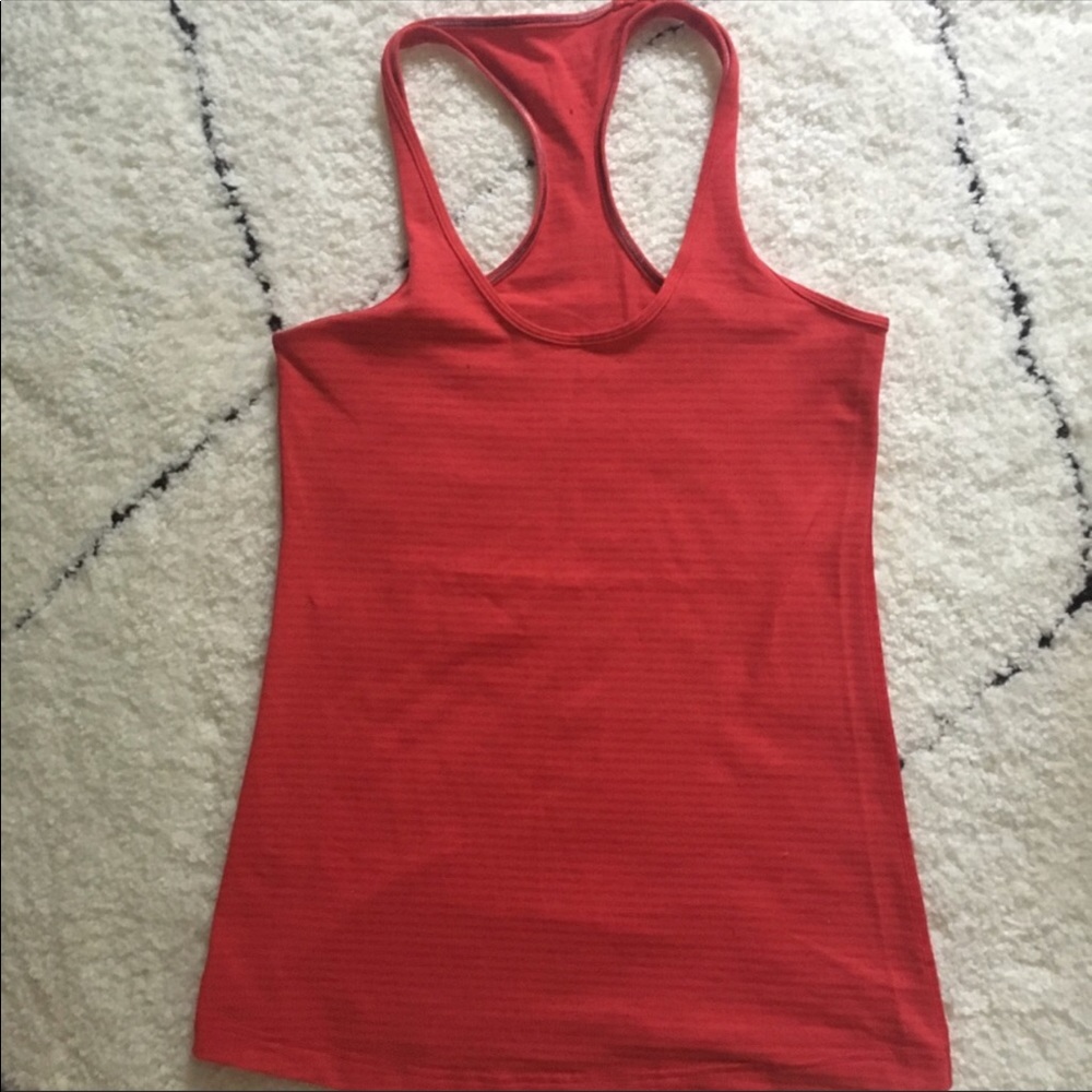 Lululemon tank top